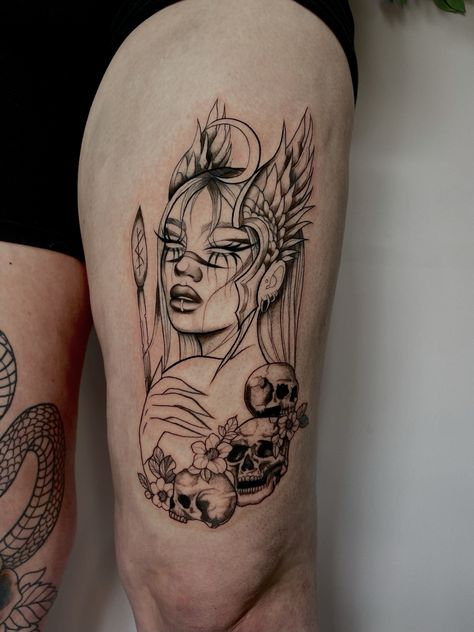 Tattoo Ideas For Bigger Women, Line Shading Tattoo, Afrodita Tattoo, Ruby Rose Designs, Aphrodite Tattoo, Upper Thigh Tattoos, Floral Thigh Tattoos, Armband Tattoos, Tattoo Practice