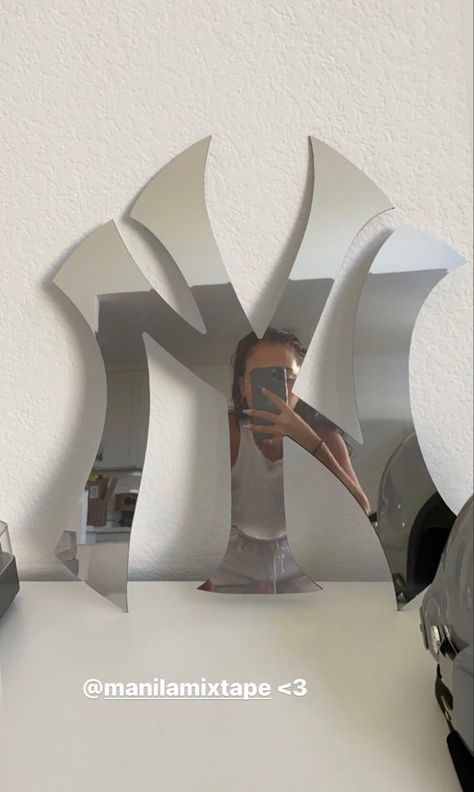 Pin: @vibeewtatii ‘ 💙 follow for more fire pins! ☄️ #homedecorideas ☄️ #homedesign ⚡️ Full Body Mirror With Shelves, Non Fashion Grails Decor, Non Fashion Grails Furniture, Non Fashion Grail Room, Non Fashion Grail, My Room Decor, Girl Apartment Decor, Hypebeast Room, Cute Bedroom Decor