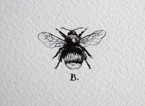 Conner Aesthetic, Black And White Bee, Kurtis Conner, Tiny Tattoo, B Tattoo, Bee Tattoo, Tattoo Black, Arte Inspo, Small Tattoo