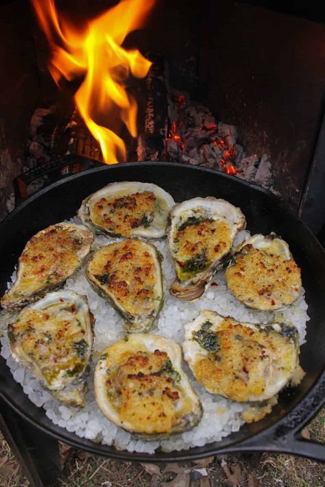 Fire Baked Oysters - Over The Fire Cooking Recipes For Scallops, Roasted Oysters, Oyster Dressing Recipes, Baked Oyster Recipes, Baked Oysters, Over The Fire Cooking, Cooked Oysters, Cooking Over Fire, Shucking Oysters