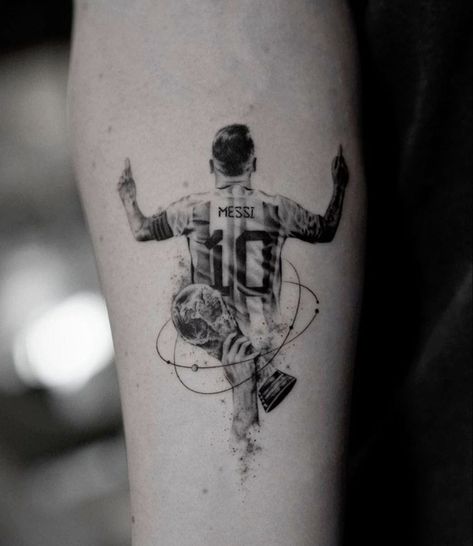 Messi Tattoos For Men, Messi Tattoo Ideas For Men, Messi Tattoo Arm, Messi Tattoo World Cup, Messi World Cup Tattoo, Messi Tatoos, Messi Tattoo Design, Messi Leg Tattoo, Lionel Messi Tattoo