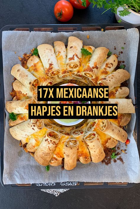 Geef je een themafeestje (of ben je – net als wij – gewoon dol op Tex Mex eten), dan zijn deze 17 Mexicaanse hapjes en drankjes ideaal! 🌯🌮 #mexicaanseten #eten #koken #bakken #recepten #recept #wraps #tortillas #hapjes #drankjes Tex Mex Party Food, Diner Party Food, Tex Mex Party, Diner Party, Mexican Street Food, Snack Bites, Mexican Street, Tex Mex, Mexican Food