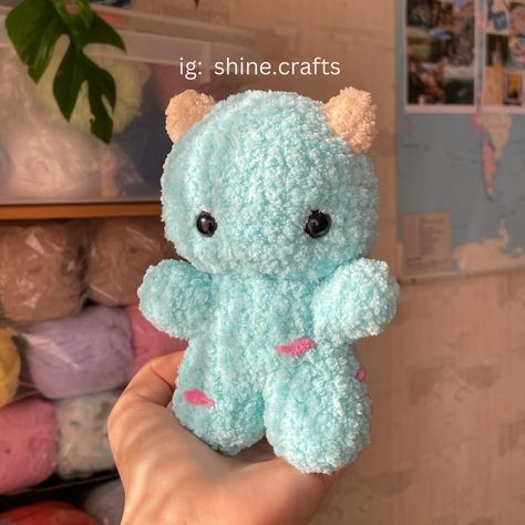 Baby Sullivan pattern by my bestie @amiguru.mind 👉🏻👈🏻 It’s okay to have similar patterns with other crochet creators as long as you keep your style different and unique 💛 I too have a Sully pattern, but it’s bigger and even has brows! I find that @amiguru.mind definitely made her version mini and super kawaii 🤭 Also if you have read that far! Should I work on this background? I think it’s cute and cozy, even my fav plant 🪴 peaks behind. #sullivan #monstersinc #amigurumi #crochet #kawaii... Crochet Sully Monsters Inc, Monsters Inc Crochet, Sullivan Monsters Inc, Monster Amigurumi, Sully Monsters Inc, Mike And Sully, Monster Inc Birthday, Crocheted Toys, Animals Crochet