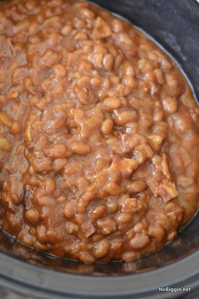 Apple Baked Beans, Apple Pie Baked Beans, Baked Beans Crock Pot, Best Baked Beans, Beans In Crockpot, Baked Bean Recipes, Baked Apple Pie, Baking With Honey, Apple Pies Filling