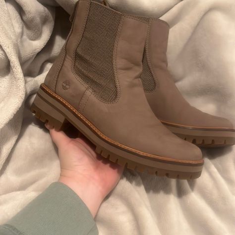 Timberland Courmayeur Valley Chelsea Boot Timberland Shoes, Chelsea Boot, Chelsea Boots, Trendy Outfits, Chelsea, Ankle Boot, Water Resistant, I Love, Brand New