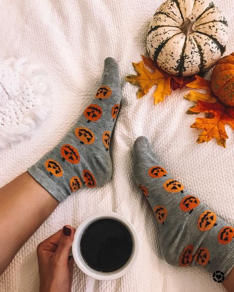 Halloween Socks Aesthetic, Aesthetic Socks, Fall Socks, Socks Aesthetic, Tumblr Quality, Fall Room Decor, Swim Dresses, Halloween Wishes, Halloween Socks