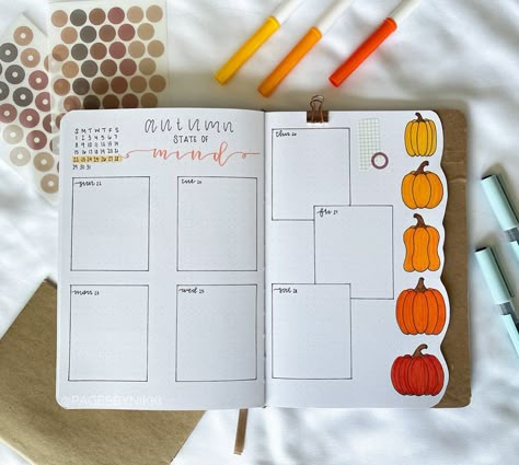 Happy Saturday! Here is my last weekly spread for October! It’s definitely more structured and on the simpler side, but more up my alley in terms of spreads. I have a few more posts until my November theme reveal! I can’t wait to finish it up and show you all! . . . . . #bujo #weekly #weeklyspread #weeklyplanner #bujoinspiration #bujocommunity #bujoinspo #bulletjournal #bulletjournalminimal #bulletjournaldailyy #bulletjournaling #bulletjournalideas #plannerdiy #plannercommunity #plannerlife #... October Journal Spread, November Bujo Spread, October Weekly Spread, November Bullet Journal Theme, November Bujo, December Weekly Spread Bullet Journal, October Bujo, October Title Page Bullet Journal, November Bullet Journal Weekly Spread