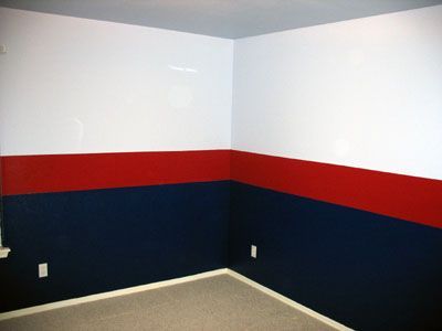 Red And Blue Room Boys, Red And Blue Accent Wall, Red White Blue Bedroom, Red Bedroom Ideas For Boys, Red And Blue Bedroom Ideas, Blue And Red Room, Red And Blue Boys Bedroom, Red Kids Bedroom, Red Boys Room