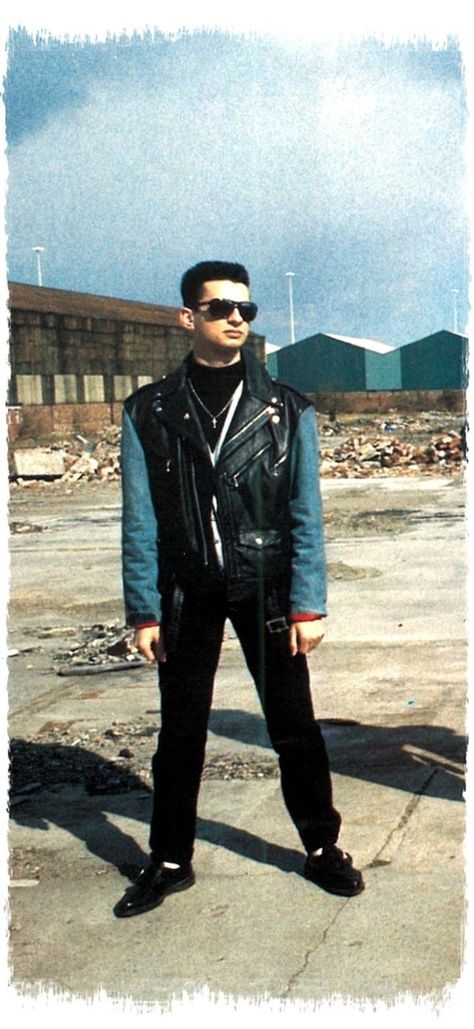 Dave Gahan 80s, Martin Gore, Dave Gahan, Classic Rock, Cool Bands, Give It To Me, Music, Leather