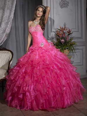 I Heart Wedding Dress: Hot Pink Wedding Dress Lime Green Quinceanera Dresses, Green Quinceanera Dresses, Hot Pink Weddings, Quinceanera Dresses Pink, Gaun Fashion, Pink Wedding Dress, Pink Wedding Dresses, Prom Ball Gown, Ball Gowns Prom