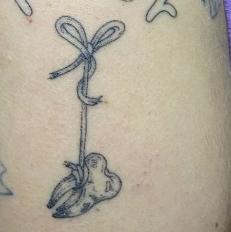 Goth Stick N Poke, Doll Parts Tattoo, Morute Tattoo, Morute Tattoos, Despereaux Tattoo, Complicated Tattoos, Creepy Doll Tattoo, Small Y2k Tattoos, Tattoos Silly