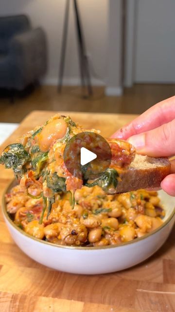 Ahmad Noori on Instagram: "One Pot Creamy Tuscan Bean and Sun-Dried Tomato Skillet

𝐅𝐔𝐋𝐋 𝐑𝐄𝐂𝐈𝐏𝐄 𝐎𝐍 𝐌𝐘 𝐁𝐋𝐎𝐆
𝐃𝐫𝐯𝐞𝐠𝐚𝐧𝐛𝐥𝐨𝐠 𝐝𝐨𝐭 𝐜𝐨𝐦 (𝐋𝐈𝐍𝐊 𝐈𝐍 𝐌𝐘 𝐁𝐈𝐎)

#veganmeal #veggierecipes #beans #butterbean #vegan #onepot #veganrecipes #butterbeans #beans #stews #stew #souprecipe #easyrecipes #onepotmeals #plantbasedfood #veganlunch #veganfood #veganrecipe #onepotmeal #easyrecipe #veganfoodporn #quickrecipe #vegetarianrecipes #easysoup #vegancomfortfood #vegetarian #lazyvegan #easyrecipes #easyveganmeals #vegandinner" Cannelloni Beans, Dr Vegan, Vegan Stew, Plant Based Cookbook, Vegan Cookbook, Vegan Comfort Food, Lentil Recipes, Easy Soups, Blog Instagram