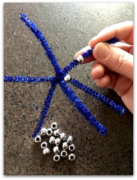 Beaded Pipe Cleaner Snowflakes - Easy Winter Craft! - My Bright Ideas Craft With Pipe Cleaners, Pipe Cleaner Snowflakes, Snowflakes For Kids, Easy Winter Crafts, Beaded Snowflakes Ornament, How To Make Snowflakes, Pony Bead Crafts, Christmas Snowflakes Ornaments, Beading For Kids