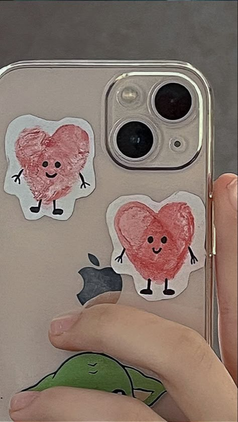 Diy Phone Case Design, Cute Date Ideas, Seni Dan Kraf, Cute Couple Gifts, Creative Gifts For Boyfriend, Diy Iphone Case, 사진 촬영 포즈, Cases Diy