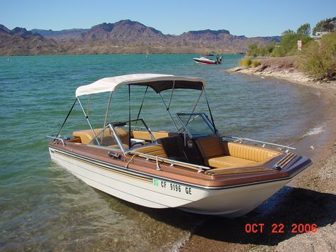 Hull Boat, Boat Days, Boat Restoration, Truck Flatbeds, Motor Boat, Deck Boat, Vintage Boats, Old Boats, Cool Boats