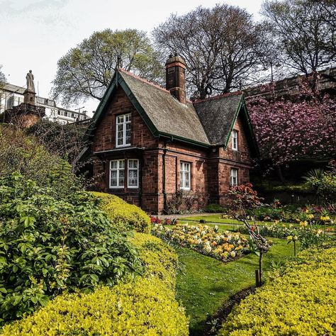 MyInstaScotland on Instagram: “The Gardener's Cottage, West Princes Street Gardens, Edinburgh  #scotland #princesstreetgardens #edinburgh #myedinburgh #thisisedinburgh…” Garden Full Of Flowers, Cottagecore Spring, Film Pictures, Small Cottage, My Pics, Garden House, Edinburgh Scotland, Scotland Travel, Garden Cottage