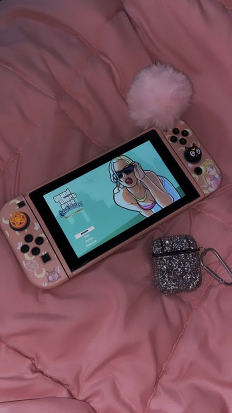 Pink Gaming Console, Gta Aesthetics, Pink Nintendo Switch, Pink Switch, Pink Nintendo, Nintendo Lite, Gamer Baby, Girly Games, Tech Aesthetic