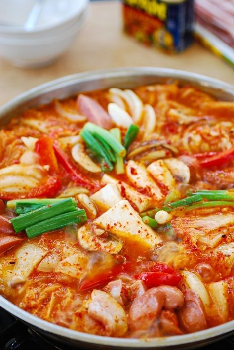 Budae Jjigae (Army Stew) Army Stew Recipe, Budae Jjigae Recipe, Jjigae Recipe, Budae Jjigae, Spam Recipes, Korean Soup, South Korean Food, Korean Cooking, Korean Culture