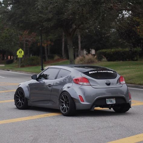 Veloster Turbo, Black Audi, Hyundai Veloster, Car Projects, Jeep Truck, Car Personalization, Pretty Cars, Car Colors, Wide Body