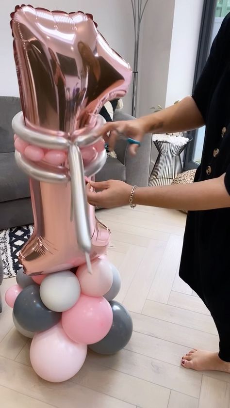 Balloon Hacks, Instagram Number, Balloon Chain, Balloon Shop, Balloon Sculptures, Balloon Design, Number Balloons, Balloon Bouquet, Balloon Decorations