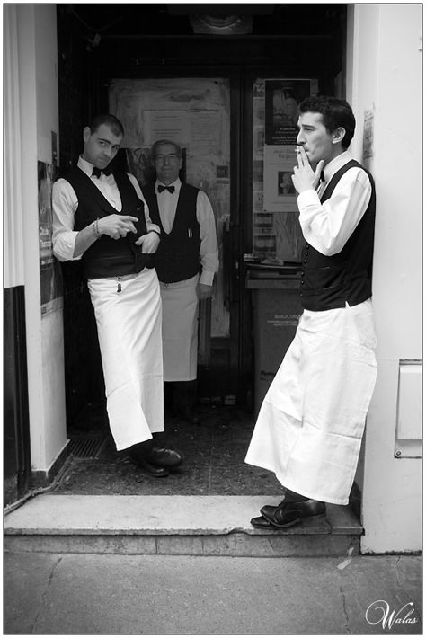 Café de Flore by Maud Walas, Values Study, Bartender Outfit, Waiter Uniform, Restaurant Aesthetic, Restaurant Uniforms, Parisian Cafe, Parisian Life, French Cafe, Break Time