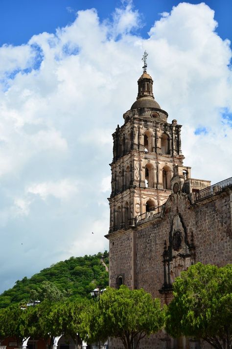 Iglesia de Alamos Sonora I Want To Travel, Tower Bridge, The Magicians, Notre Dame, Vision Board, Tower, Collage, Building, Travel