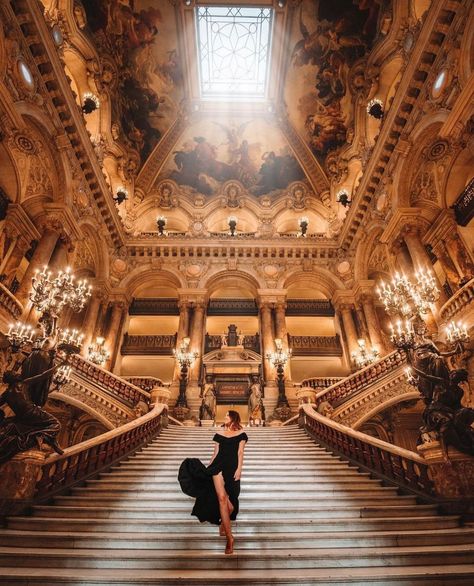 Opera Garnier Paris Photoshoot, Paris Ideas Photography, Vienna Photoshoot, Luxury Photoshoot, Money Photography, Opera Garnier Paris, Paris In April, Paris Ideas, Theatre Fashion