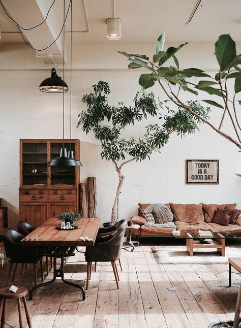 TAKE2T00 Industrial Home Design, Bohemian Living Room, Green Interiors, Fireplace Mantel, Industrial House, Cool Ideas, Decor Minimalist, Style At Home, Fireplace Mantels