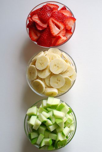 Fresh Fruit Recipes, Fruit Slices, Think Food, Food Goals, Detox Recipes, Fruit Smoothies, Fruit Recipes, Healthy Drinks, Healthy Choices