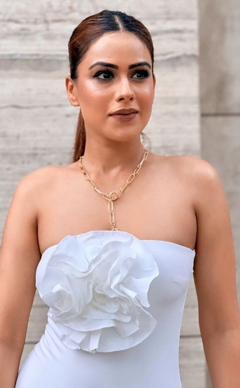 Nia Sharma, Neha Sharma, Jennifer Winget, Strapless Wedding Dress, One Shoulder Wedding Dress, A Woman, One Shoulder, Actresses, Wedding Dress