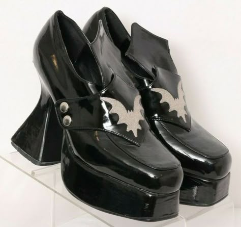 Catty Noir, Dr Shoes, Funky Shoes, New Rock, Aesthetic Shoes, Swag Shoes, Platform High Heels, Pretty Shoes, Dream Shoes