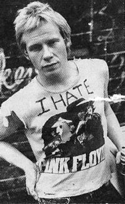 Paul Cook, 70s Punk, Johnny Rotten, Pink Floyd Shirt, 80s Punk, Pink Floyd T Shirt, Sid Vicious, Punk Scene, Punk Rock Bands