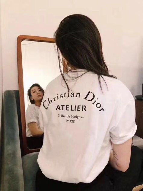 Christian Dior Tshirt Women, Dior T Shirt Woman, Dior Tshirt Outfit, Dior Tshirt Women, Dior Shirt Women, Dior Tshirt, Dior T Shirt, Dior Atelier, Dior Shirt