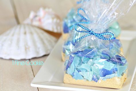 Sea Glass Candy Recipe by 1 Fine Cookie | Flickr - Photo Sharing! Sea Glass Candy Recipe, Sea Glass Candy, Summer Favors, Trendy Wedding Favors, Candy Wedding Favors, Edible Wedding Favors, Beach Wedding Favors, Favors Diy, Diy Wedding Favors