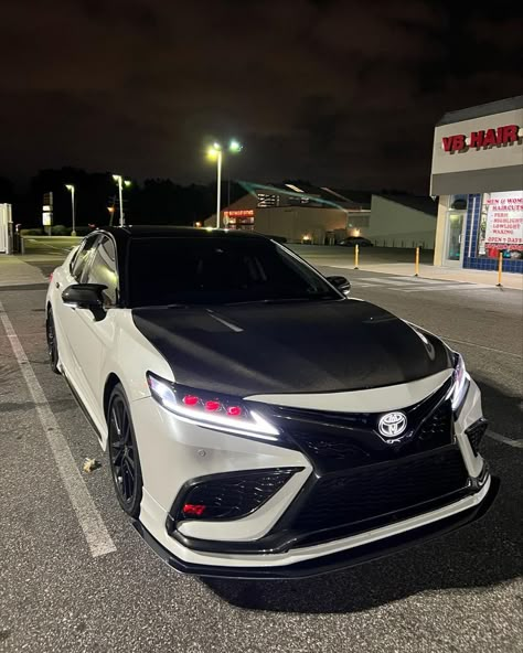 🔥 Modified Camry Toyota, Camry Accessories, David East, 2023 Cars, Aesthetic Car Accessories, Camry Xse, Rolls Royce Car, Car Aesthetics, Car Products