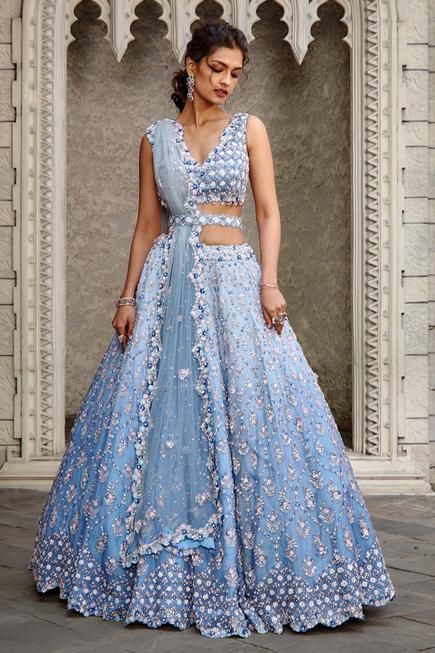 Traditional Lehenga Designs For Wedding, Lengha Ideas, Pretty Lehengas, Blue Organza Lehenga, Gown Photoshoot, Weddings 2024, Orang India, Saffron Spice, Designing Clothes