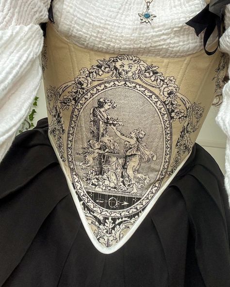 corsets & crinolines Button Corset, Inspirational Clothing, Joan Of Arc, New Hairstyle, Corsets, Fantasy World, Sewing Ideas, Outfit Inspirations, Clothing Accessories