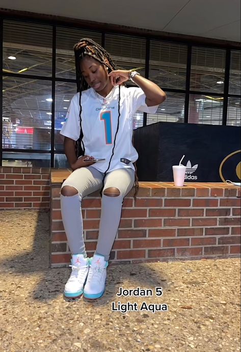 Aqua 5s Outfit Women, Jordan Aqua, Aqua Outfit, Jordan Retro 6, Light Aqua, Jordan 5, Outfit Women, Jordan Retro, Jordan