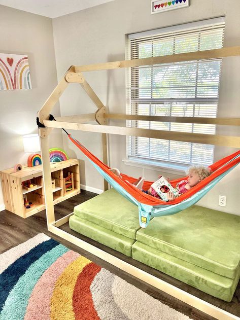 House Floor Bed 🔆 #MontessoriBed #ChildFurniture #ToddlerRoomDecor #NaturalMaterials #WoodenToys #KidsRoomInspiration #MontessoriHome #EcoFriendlyKids #ToddlerSleep #ParentingIdeas Diy Floor Bed Frame, Floor Bed Aesthetic, Bed On The Floor Ideas, 1 Nugget Couch Ideas, Sienna Bedroom, House Floor Bed, Floor Bed Mattress, Twin Floor Bed