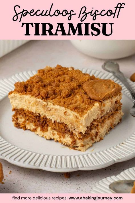 This Speculoos Tiramisu (Biscoff Tiramisu) combines the traditional Italian tiramisu and the Belgian Speculoos cookies. With layers of biscoff cookies dipped in coffee and creamy, rich biscoff mascarpone cream, this decadent dessert is sure to be a hit on your Holiday table or served for a special occasion! Biscoff Tiramisu, Tiramisu Recept, Fast Easy Desserts, Speculoos Cookie Butter, Italian Tiramisu, Biscoff Recipes, Speculoos Cookies, Fast Desserts, Parfait Desserts