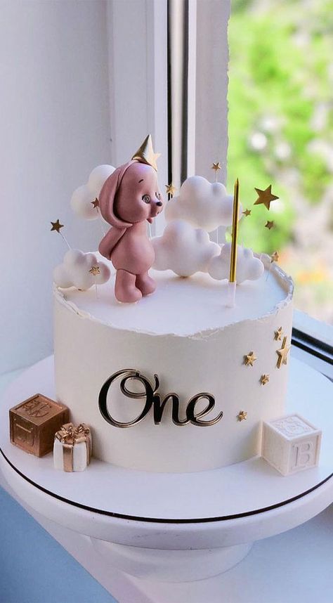 1year Birthday Cake, Simple White Birthday Cake, Simple First Birthday Cake, Birthday Cake One Year, Cake Baby Birthday, Plain Birthday Cake, Goddess Birthday, Birthday Cake 1st, Cake One Year