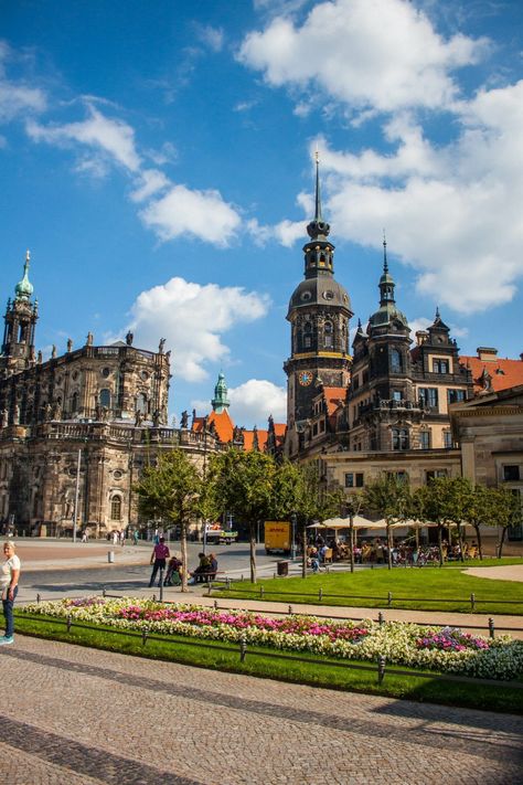 German Cities, Cities In Germany, Travel Germany, Most Instagrammable Places, Visit Germany, Dresden Germany, Pen Pals, Awesome Places, Pretty Pics