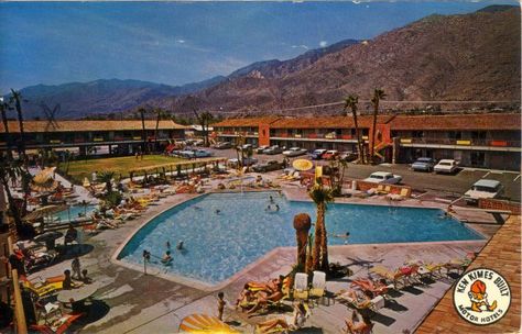 Tropics Motor Hotel Mid Century Hotel, Palm Springs Houses, Vintage Palm Springs, Palm Springs Hotels, Palm Springs Style, 밈 유머, Palm Spring, Vintage Hotels, Mid Century Architecture