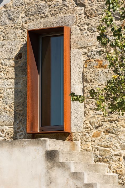 Image 22 of 47 from gallery of SH House / Paulo Martins. Photograph by ITS – Ivo Tavares Studio Stone Building, Window Detail, Weathering Steel, Stone Architecture, Countryside House, Design Exterior, Corten Steel, Architecture Exterior, Window Frames