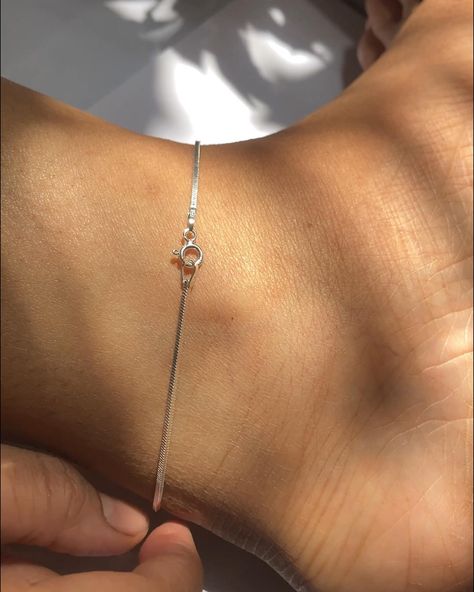 The LEILA ANKLETS Hallmarked silver, hypoallergenic & water resistant 1 pc of The LEILA Anklets is of ₹699/- with free shipping. A pair of it is of ₹1349/- with free shipping. Dm to order OR visit our website link in bio. And if you are in Varanasi visit our partner store. #925sterlingsilverjewelry #silver #sterlingsilverjewellery #silverjewelry #anklets #silveranklets (Silver Jewellery, silver anklet, sterling silver) Anklets Silver, Anklet Silver, Silver Anklet, Jewellery Silver, Hand Bracelet, Silver Anklets, Varanasi, Bday Ideas, Website Link