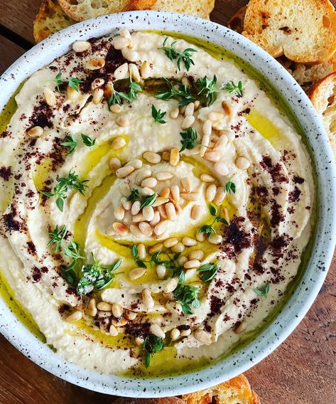 Roasted Garlic Hummus. - Harvest & Nourish Baked Spinach Artichoke Dip, Spice Rubs, Roasted Garlic Hummus, Baked Ricotta, Roasted Garlic Cloves, Garlic Hummus, Roasted Red Pepper Hummus, Healthy Dips, Toasted Bread