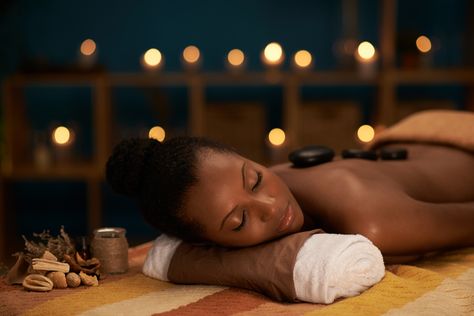 Spa Massage Black Woman, Black Women Spa, Luxury Spa Aesthetic, Massage Black, Massage Therapy Quotes, Massage Images, Spa Images, Massage Dos, Travel Noire