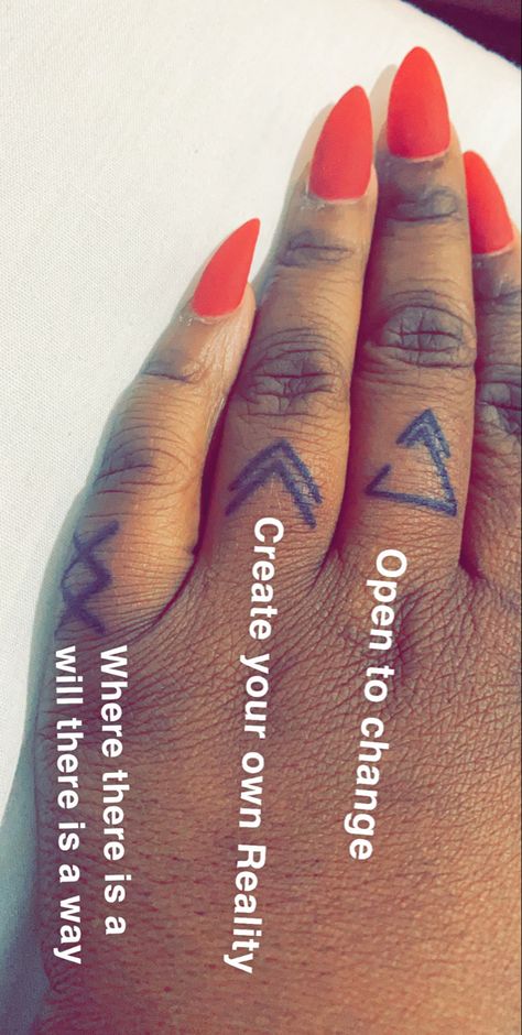 Knuckle Word Tattoos For Women, Finger Tattoos For Black Women, Self Love Finger Tattoo, Dope Tattoos For Women Hand, 777 Finger Tattoo, Spiritual Finger Tattoos For Women, Underbutt Tattoo Woman, Arrow Finger Tattoos, Finger Tattoos Black Women