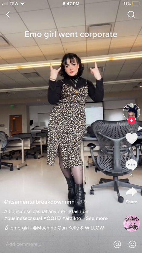 Alternative Workplace Fashion, Alternative Job Interview Outfit, Witchy Buisness Casual, Alternative Business Professional Outfits, Casual Goth Outfits Midsize, Kawaii Business Casual Outfits, Plus Size Goth Office Fashion, Apple Body Shape Outfits Grunge, Cute Professional Outfits Plus Size