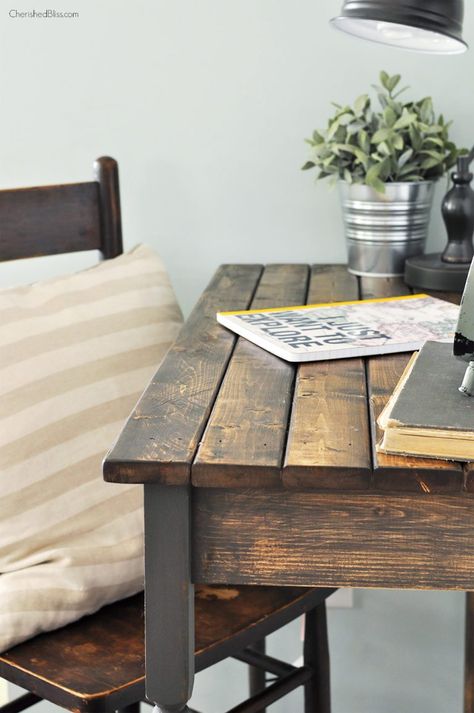 Get the free plans for this easy to build Farmhouse Writing Table! Diy Writing Desk, Diy Farmhouse Desk, Recycle Furniture, Magnolia Home Decor, Farmhouse Desk, Diy Table Top, Writing Desk With Drawers, Diy Farmhouse Decor, Magnolia Homes